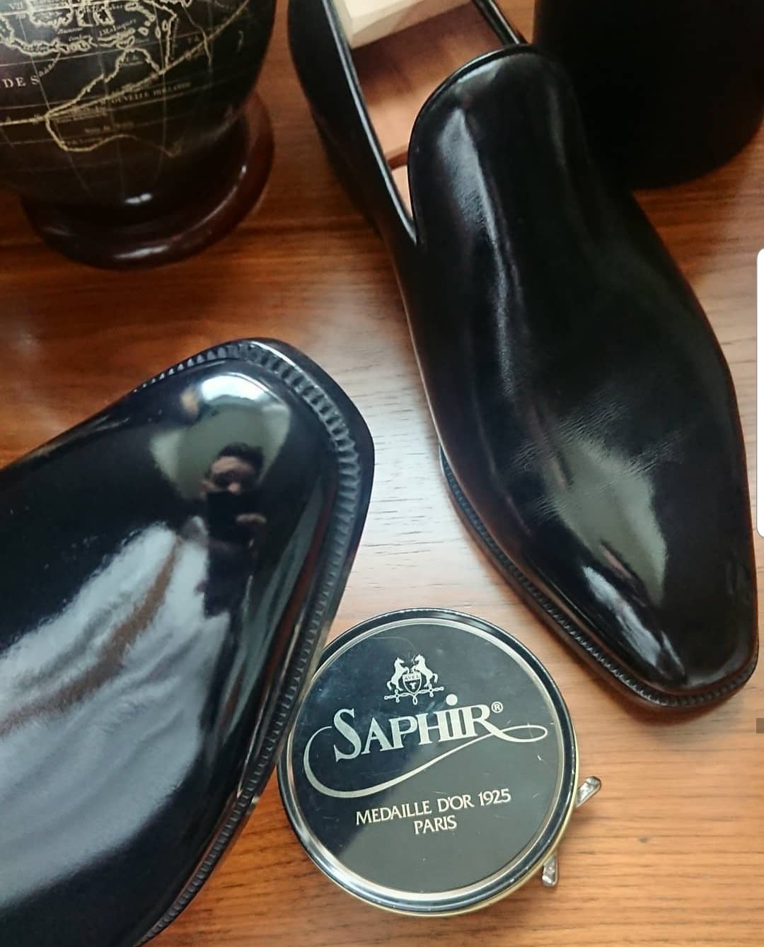 saphir high gloss shoe polish